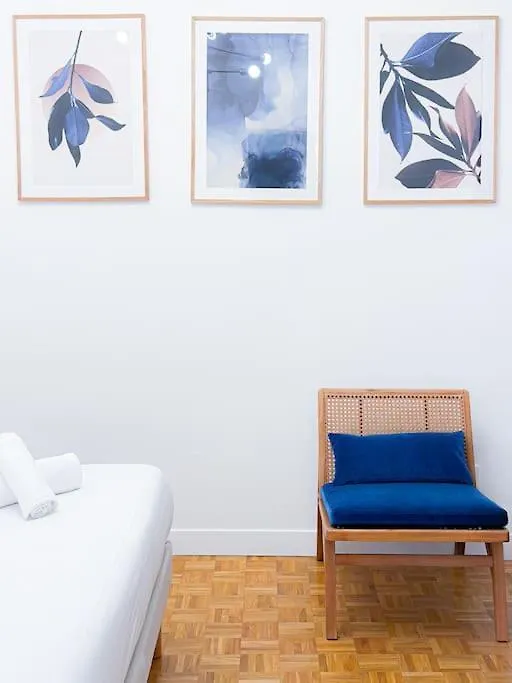 Apartament 6pers-balcony-paris 12-hopital Trousseau *