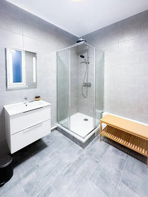 6pers-balcony-paris 12-hopital Trousseau Apartament *