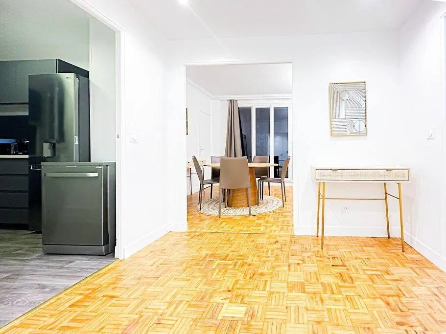 Apartament 6pers-balcony-paris 12-hopital Trousseau Paryż